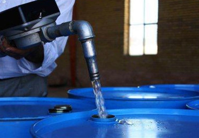 تصویر از توزیع نفت سفید از طریق زیرساخت بانکی در استان ایلام
