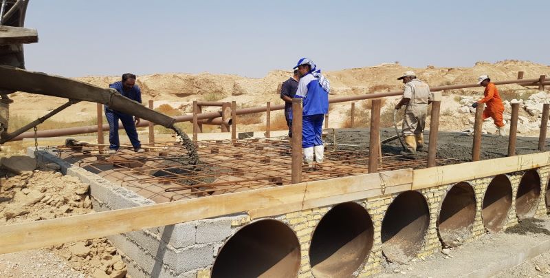 تصویر از ساپورت‌گذاری و ساخت پل در مسیر خط لوله گاز 8 اینچ گوره-بهرگان