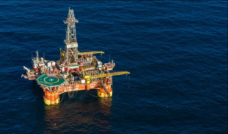تصویر از شرکت نفت خزر سه قرارداد پژوهشی امضا می‎کند