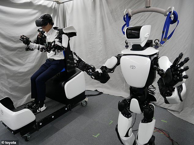 تصویر از تویوتا از نسخه جدید ربات انسان‌نمای خود رونمایی کرد