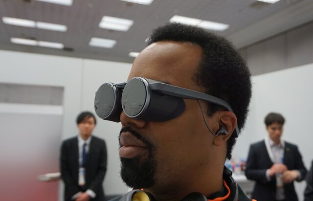تصویر از رونمایی از آینده واقعیت مجازی با یک عینک جدید