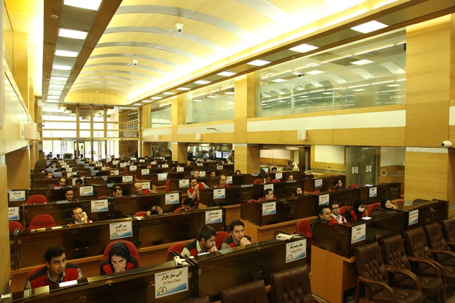 تصویر از عرضه 69 هزار تن فرآورده های نفتی و پتروشیمی