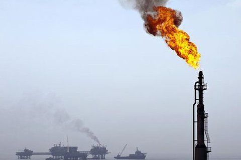 تصویر از فلرهای نفتی خوزستان به زودی جمع‌ می‌شوند