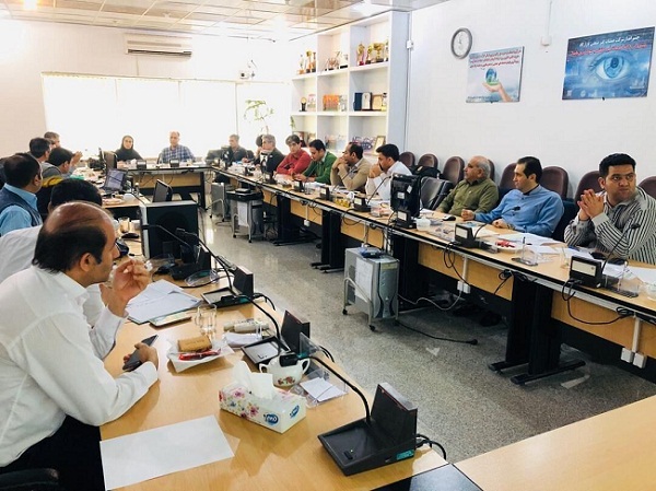 تصویر از دوره‌های آموزش بهداشت و ایمنی در صنعت نفت بازنگری می‎شود