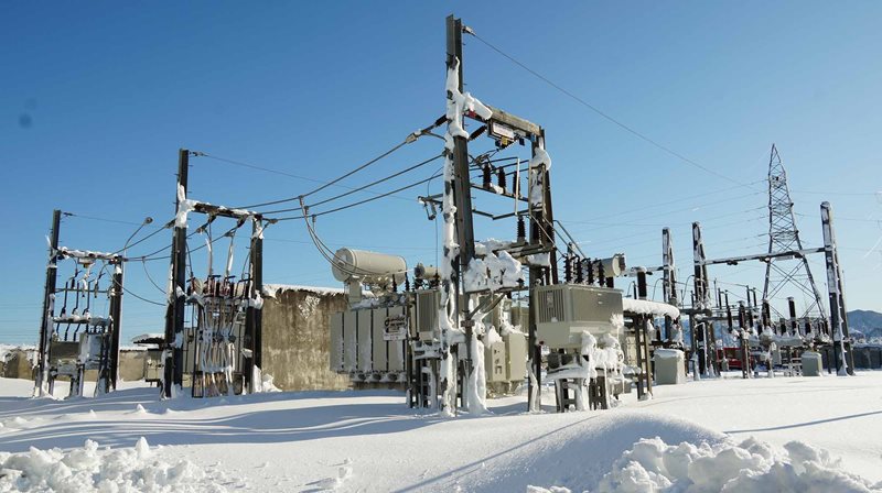 تصویر از پست‌های انتقال و فوق توزیع گیلان از پایداری کامل برخوردارند
