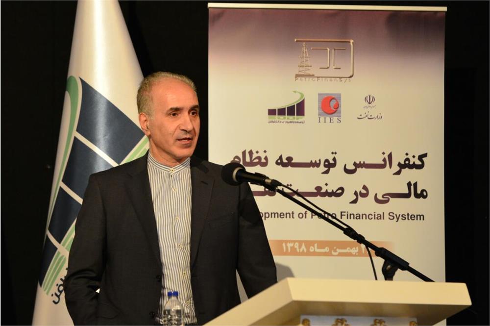 تصویر از دعوت از فعالان بازار سرمایه برای تامین مالی طرح های صنعت پتروشیمی