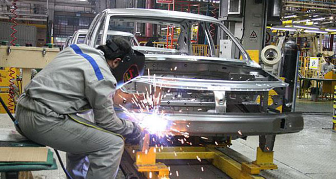 تصویر از تولید خودرو در آذر و دی امسال ۱۰۰ درصد افزایش یافت