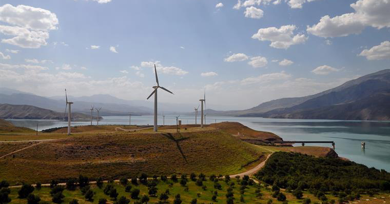 تصویر از تولید برق نیروگاه بادی منجیل در گیلان 71 درصد افزایش یافت