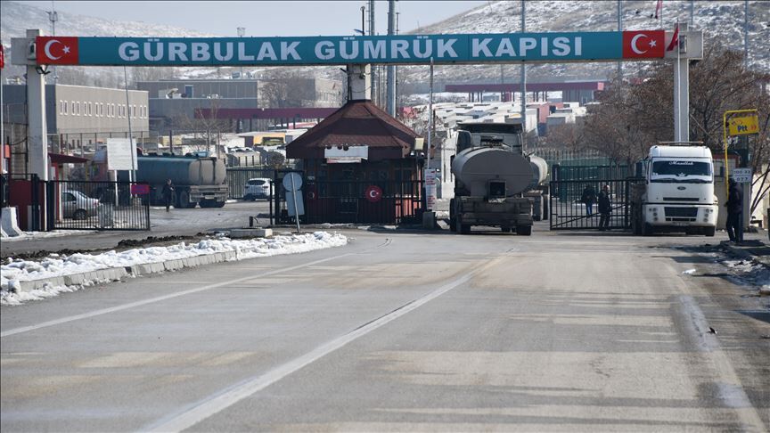 تصویر از مشکل کامیون های ایرانی در مرزهای ترکیه حل شد