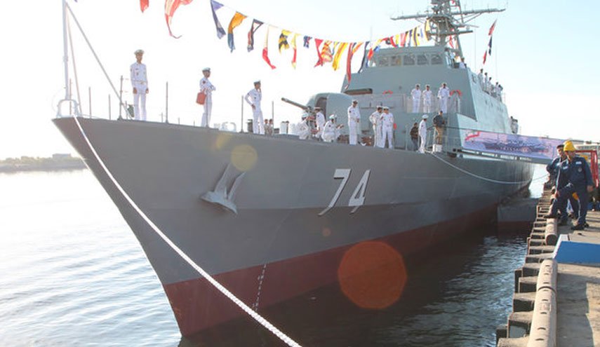 تصویر از وزیردفاع: ناوشکن دنا و ناومین شکار تحویل نیروی دریایی می‌شود