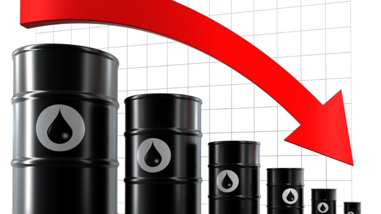 تصویر از قیمت نفت به پایین‌ترین حد از نوامبر ۲۰۰۲ رسید