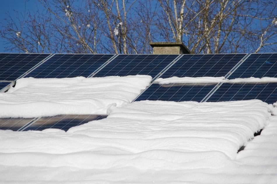 تصویر از ۵۰ هزار دلار برای حل چالش انباشت برف روی صفحات خورشیدی