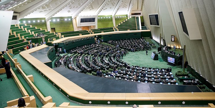 تصویر از قرائت گزارش کمیسیون امنیت ملی از روند اجرای برجام در مجلس