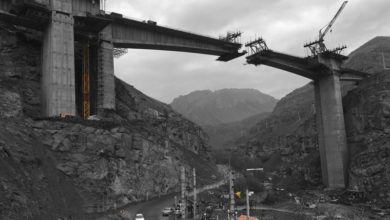 تصویر از هیچ جاده غیر استانداردی در کشور نداریم