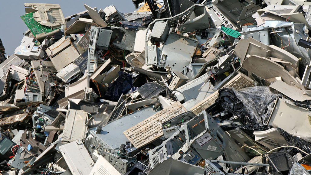 تصویر از تا 2030 حجم زباله های الکترونیکی دنیا به 75 میلیون تن می رسد