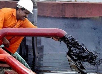 تصویر از واردات نفت هند به کمترین مقدار در 9 سال گذشته رسید