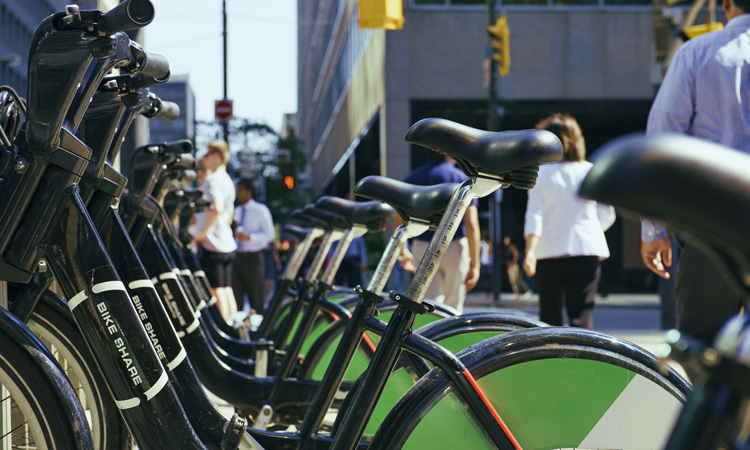 تصویر از دوچرخه های برقی وارد سیستم حمل و نقل تورنتو شدند