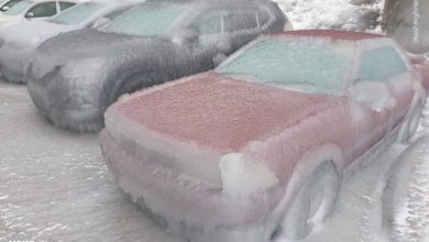 تصویر از قطع آب و برق با طوفان و یخبندان در ولادیوستوک روسیه