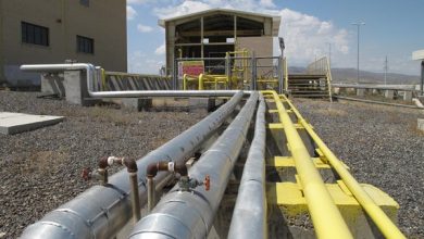 تصویر از آغاز عملیات اجرایی ساخت لوله ۱۶ اینچ سیال ترش در نفت مرکزی