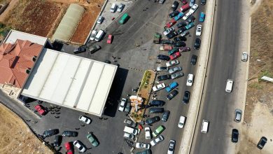 تصویر از عکس: کمبود سوخت در لبان و صفهای طویل مقابل پمپ بنزین ها