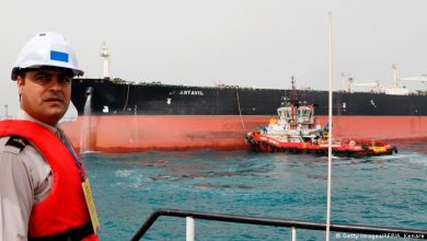 تصویر از رویترز: آمریکا در حال مذاکره با چین برای کاهش خرید نفت از ایران است