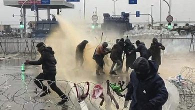 تصویر از درگیری مهاجران در مرز لهستان و بلاروس به دلیل ساخت دیوار مرزی