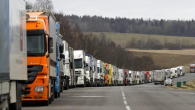 تصویر از کامیون‌های روسی و بلاروسی ۴۰ ساعته اتحادیه اروپا را ترک کنند