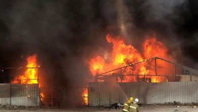 تصویر از مهار آتش سوزی انبار پتروشیمی اروند بدون خسارت مالی و انسانی