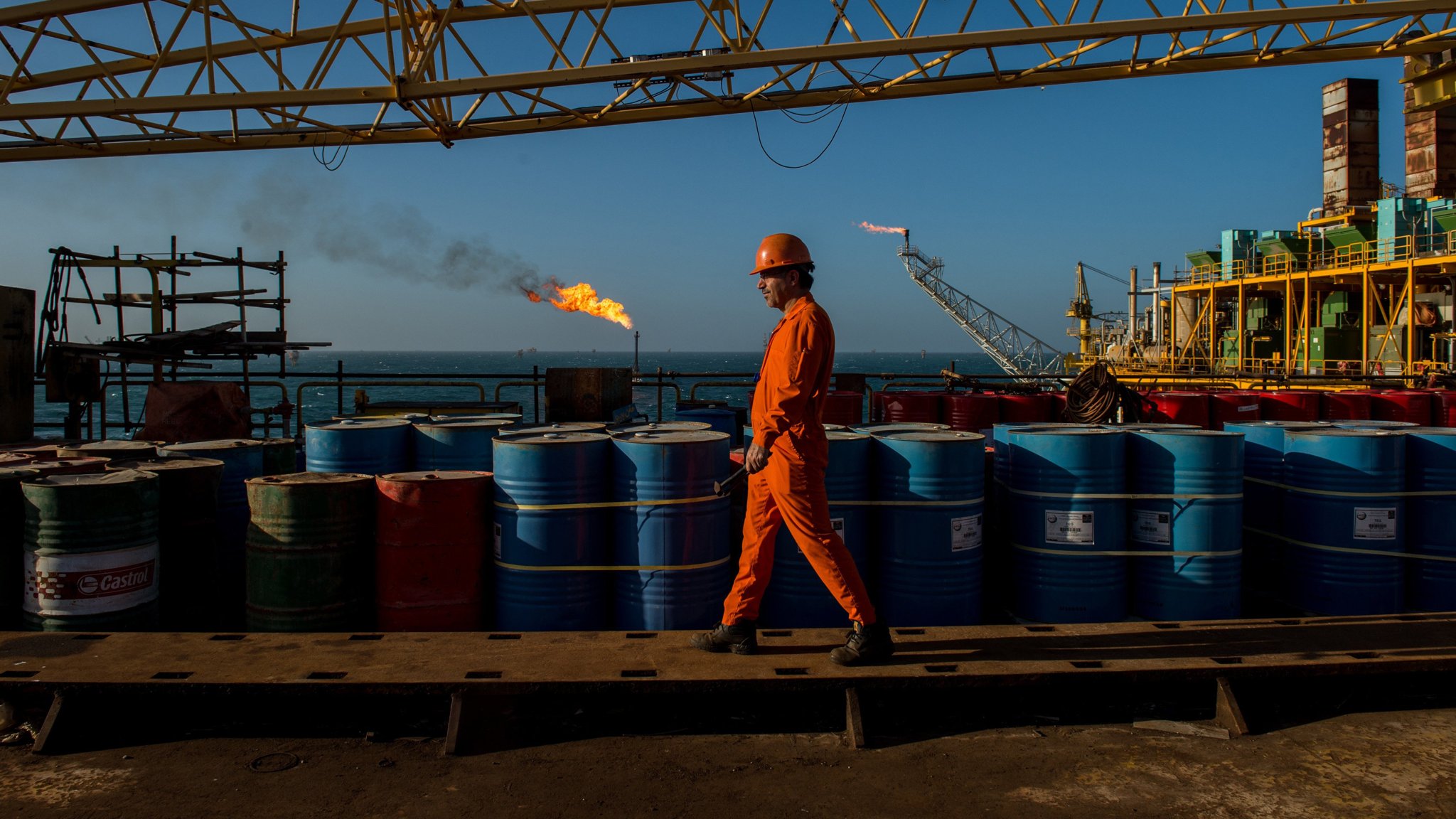 تصویر از کاهش قیمت فروش نفت ایران به مشتریان آسیایی