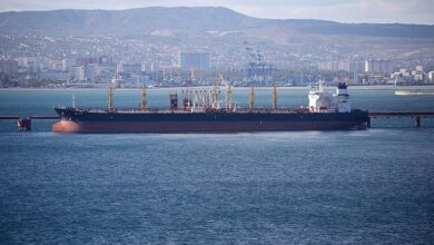 تصویر از روسیه در یونان تحریم‌های نفتی را دور می‌زند