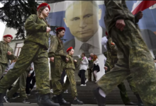 تصویر از پوتین یک‌روز پس از صدور حکم جلب وارد شبه جزیره کریمه شد
