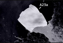 تصویر از از بزرگترین کوه یخ دنیا که به حرکت درآمده است، چه می‌دانیم؟