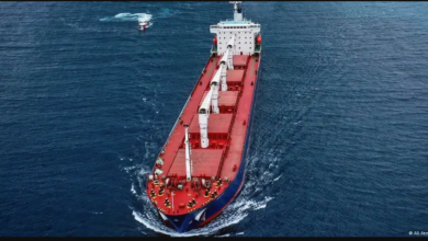 تصویر از فاصله‌گیری کشتی‌های تجاری از دریای سرخ بیشتر می‌شود