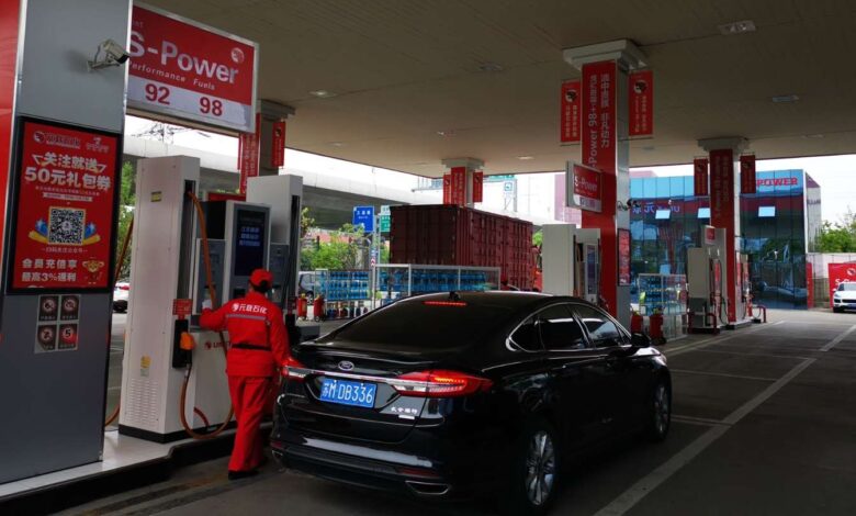 تصویر از چین بنزین را گران کرد
