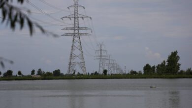 تصویر از خط 4 و 6 مدار 230 و 63 کیلوولتی رویان- محمود آباد احداث شد