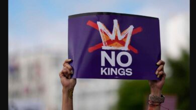 تصویر از در برابر قدرت بی‌مهار