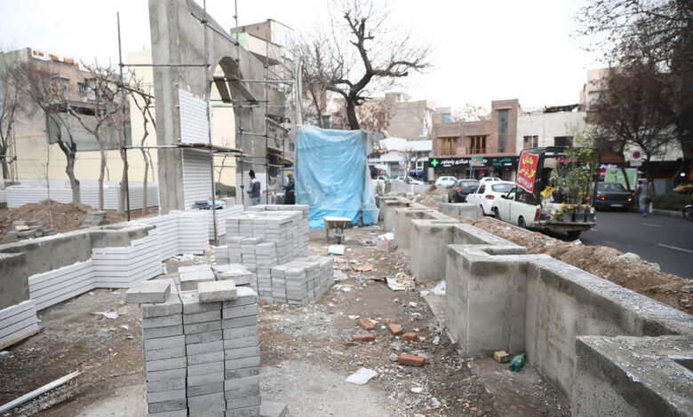 تصویر از سنگ‌فرش ریشه‌ها را می‌کُشد