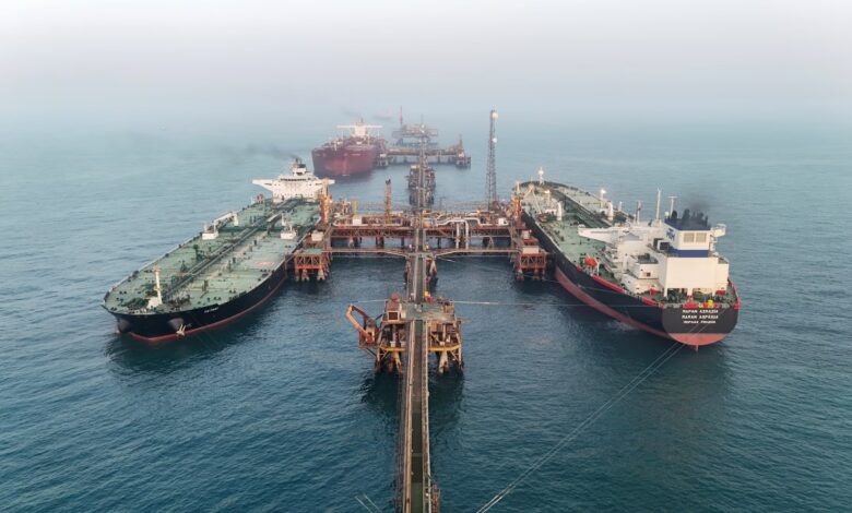 تصویر از نفت در تقاطع مذاکرات مسقط