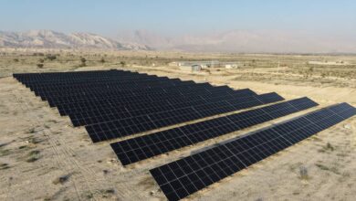 تصویر از اتصال نیروگاه خورشیدی یک مگاواتی بستک به شبکه برق سراسری